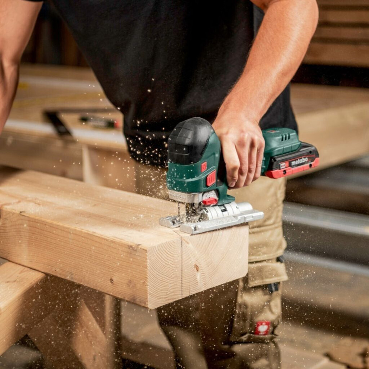 Metabo - STA 18 LTX 150 BL - Akku Pendelhubstichsäge mit 2 Akkus (Holz, LiHD, LED-Licht, bürstenloser Motor, Softgriff, 1.000-3.500 U/min)